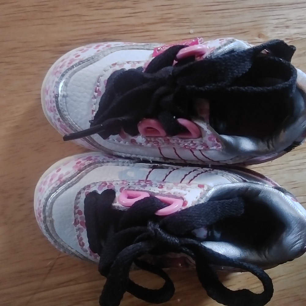 Baby girl shoes - pastry run athletic infant 2